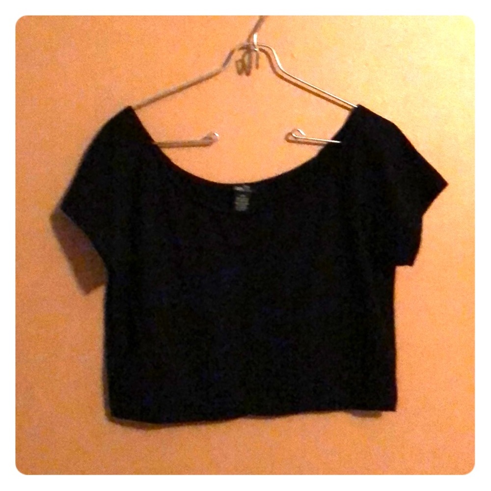 Crop top 💀